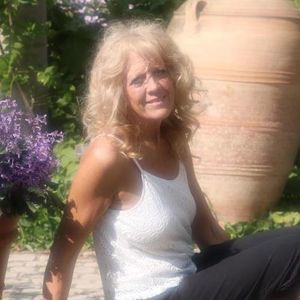 Meet your Posher, Carol